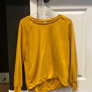 Yellow Old Navy Crewneck Sweater
